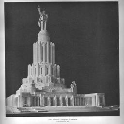 194. Макет Дворца Советов. Б. М. Иофан. 1947
