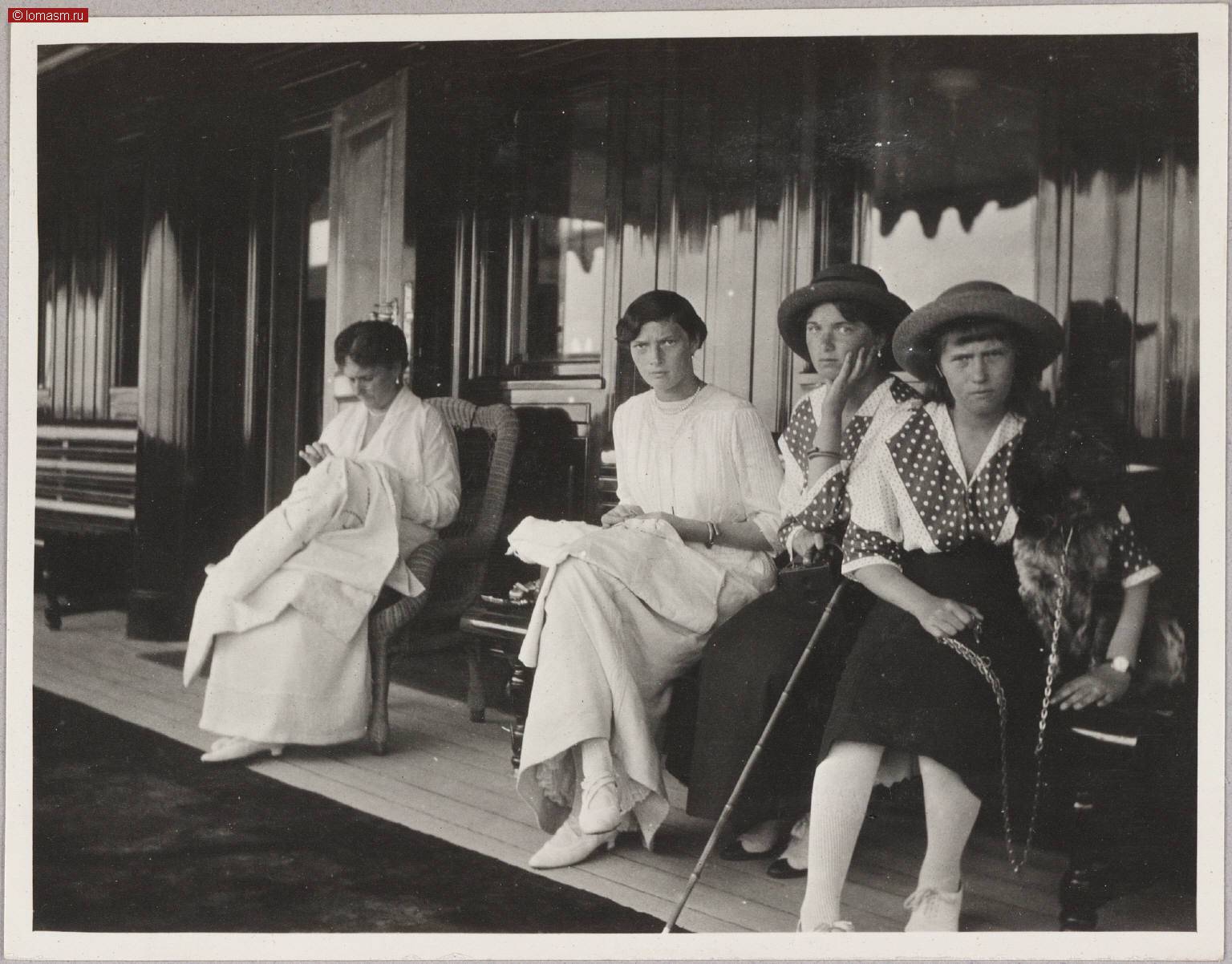 Вырубова 1957. Автограф Анны Вырубовой. Нина Вырубова. Великие княжны Романовы за рукоделием