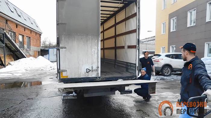 Грузоперевозки транспортной компании