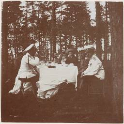 Фотографии семьи Романовых- Семейные фотоальбомы Анны Вырубовой- Альбом 4